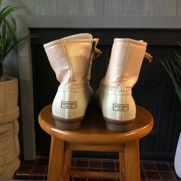 Sperry Saltwater Waterproof Duck Boots Size 11 Canvas Oat/ Gold Winter - Picture 3 of 5